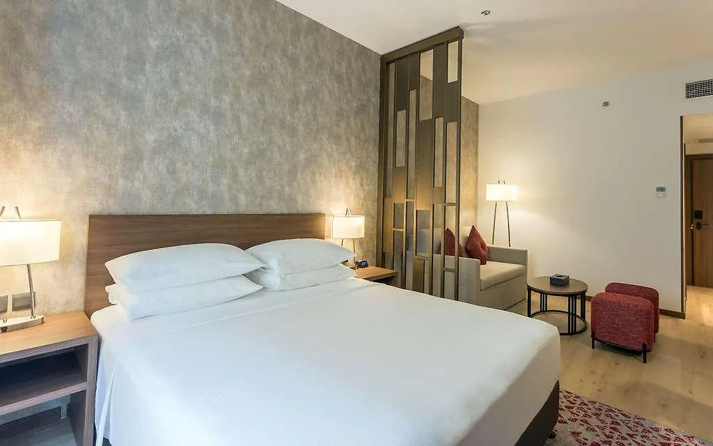 Comfort Hotel Jeddah King Road 3*,