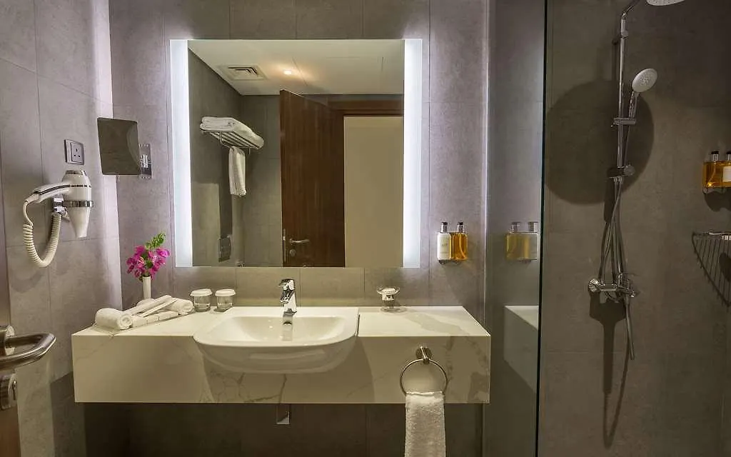 Comfort Hotel Jeddah King Road