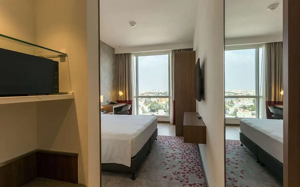 Comfort Hotel Jeddah King Road
