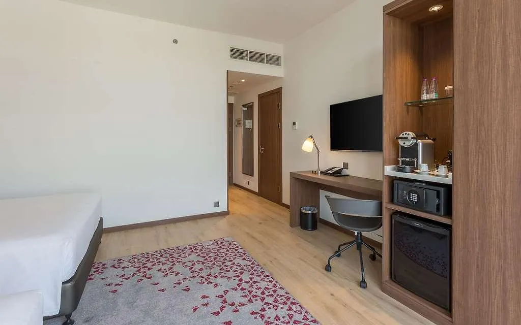 Comfort Hotel Jeddah King Road