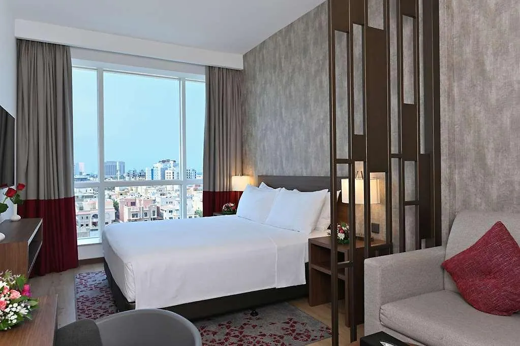Comfort Hotel Jeddah King Road 3*,