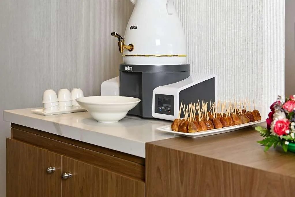 Comfort Hotel Jeddah King Road
